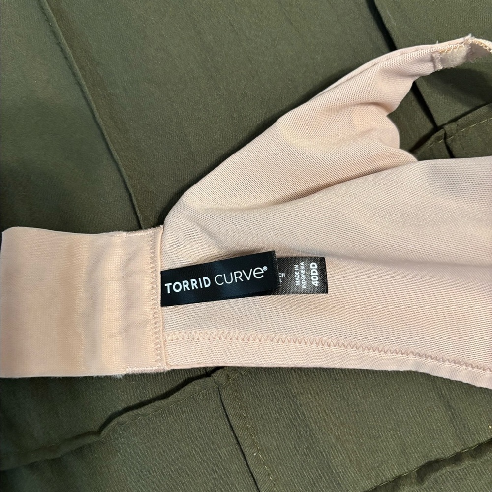 Torrid Curve 40dd Push Up 360 Back Smoothing T-Sh… - image 2